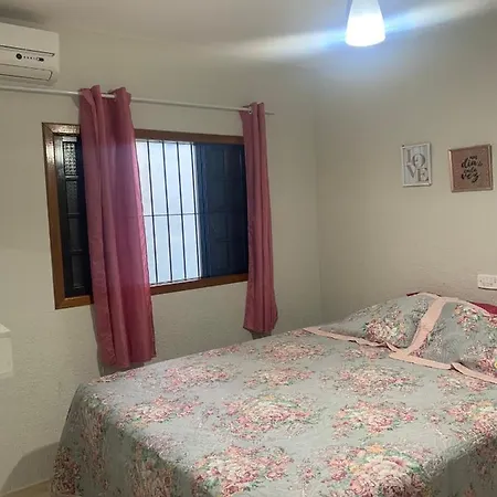 Casa em Ubatuba com ambiente familiar-2